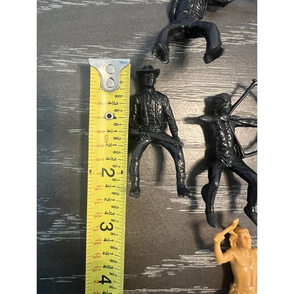 Plastic Western Cowboys Indians Horses And Fences, 100 Piece Lot Unbranded - Picture 8 of 16